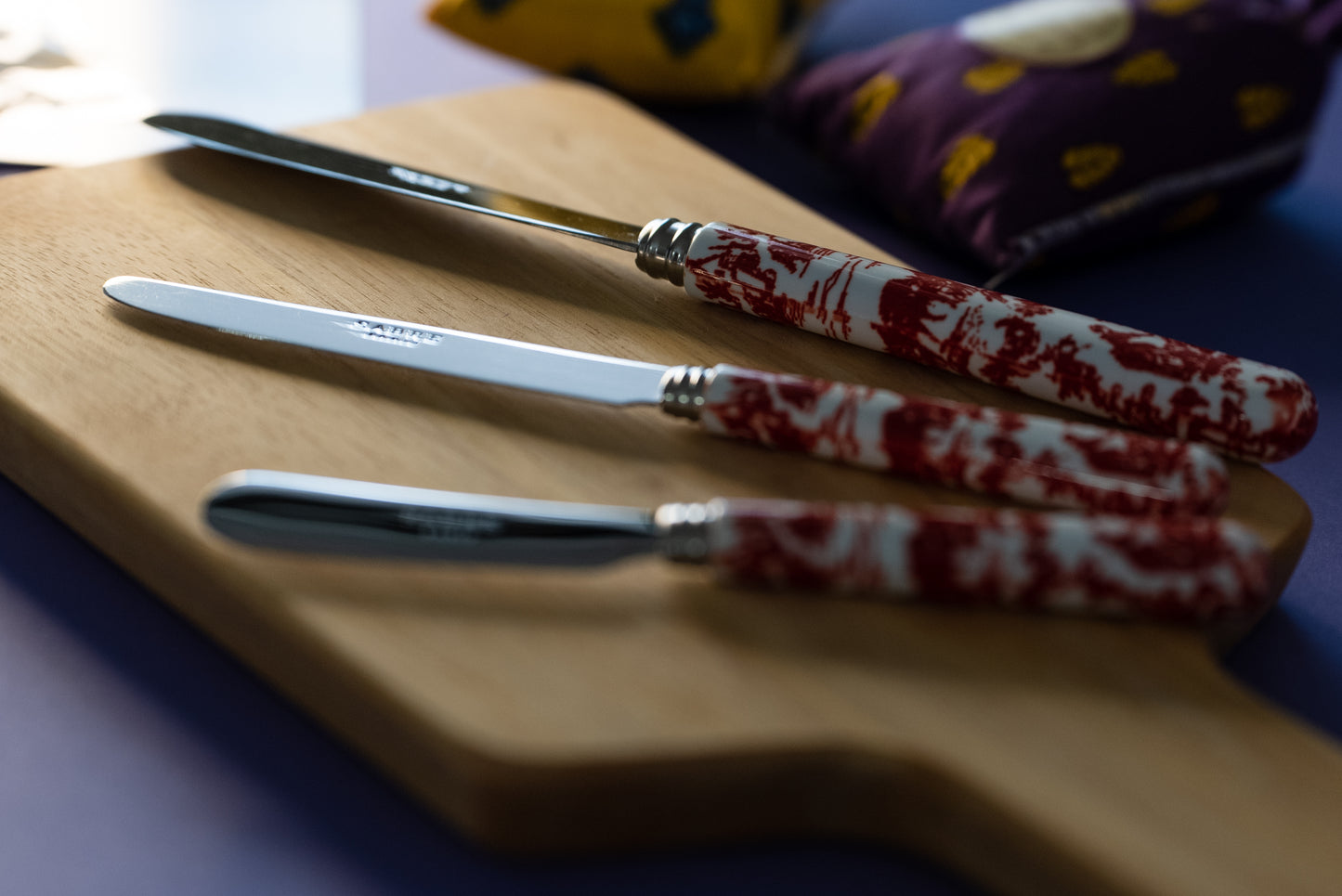 【SABRE】トワル ド ジュイ バターナイフ(小) / レッド